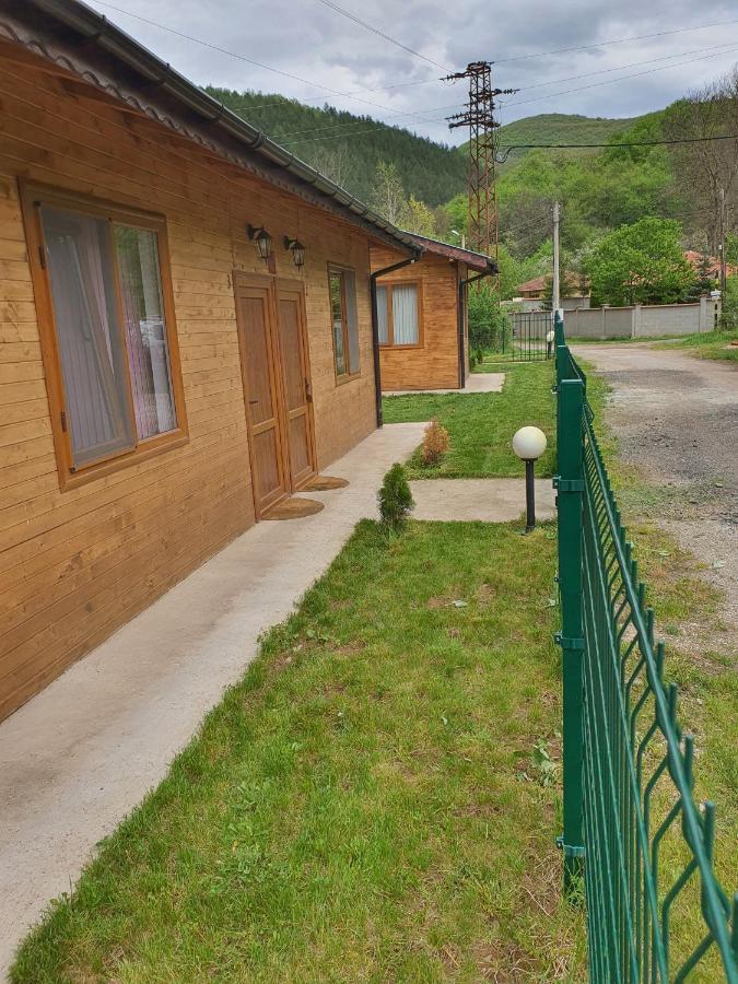 Еко Бунгала Trŭn Exterior photo