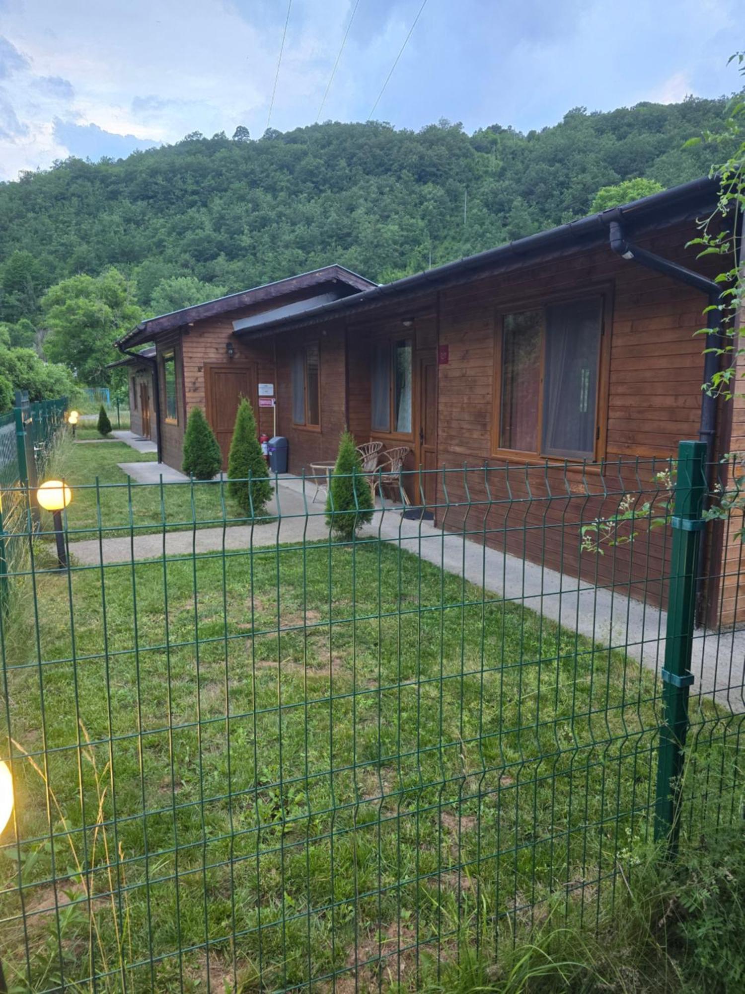 Еко Бунгала Trŭn Exterior photo